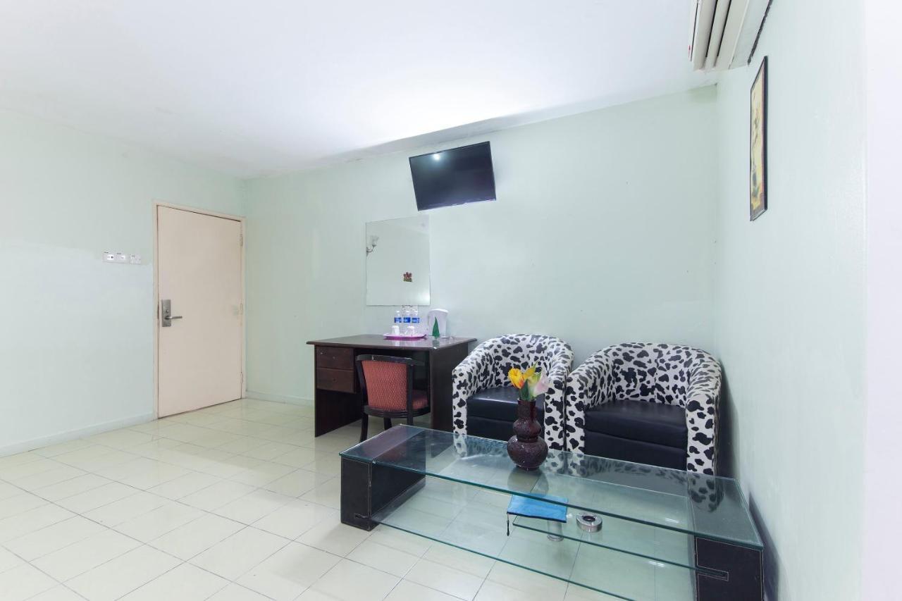 Oyo 329 Suntex Hotel Ampang  Exteriör bild